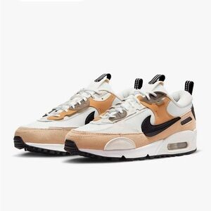 Women’s Nike Air Max 90 Futura Sneakers